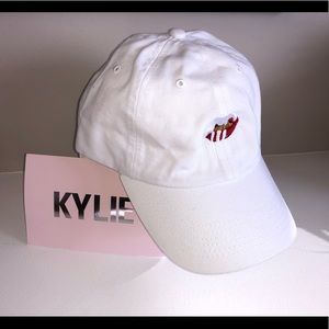 Kylie cap